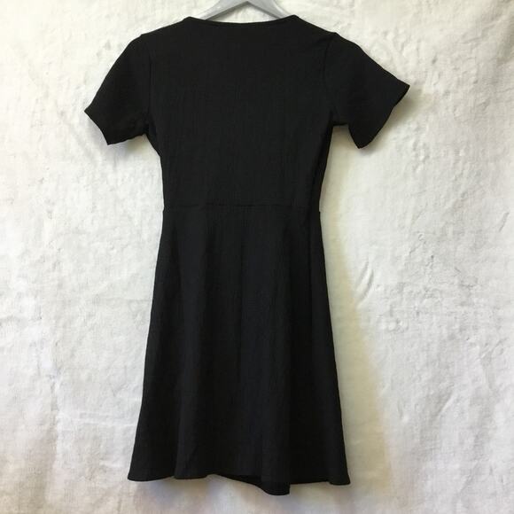 H&M Divided Black Wrap Dress - Picture 8 of 8